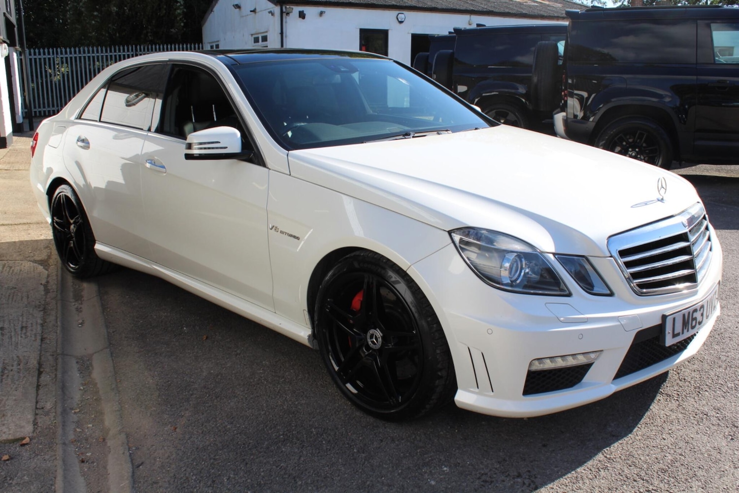 Used Mercedes-Benz E Class 2013 for sale - 76988312: Photo 31