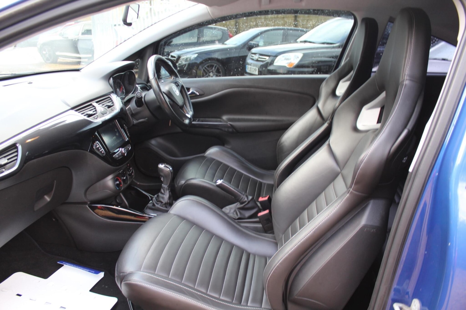 Used Vauxhall Corsa 2016 for sale - 77440367: Photo 2