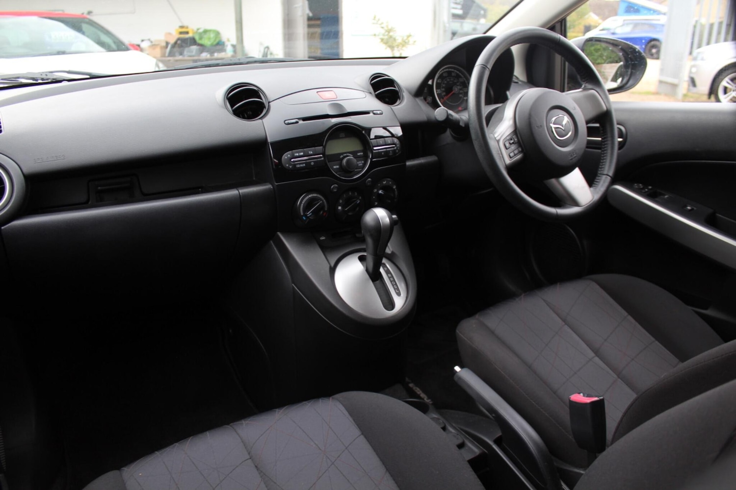 Used Mazda Mazda2 2012 for sale - 76083956: Photo 13