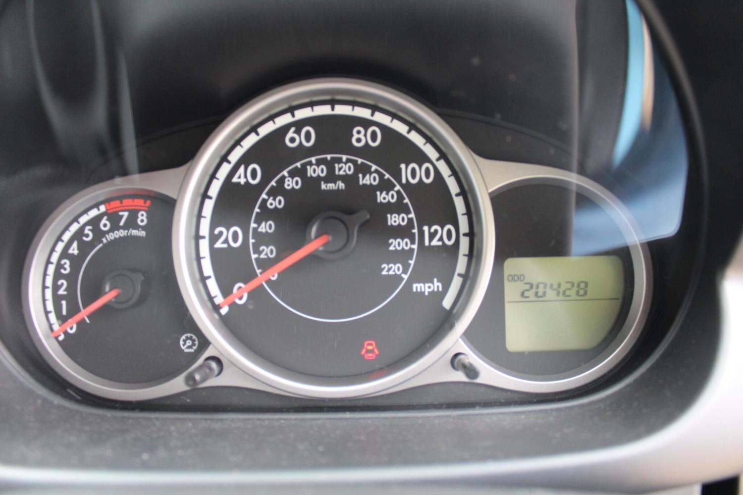 Used Mazda Mazda2 2012 for sale - 76083956: Photo 5