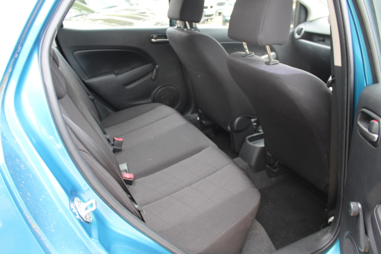 Used Mazda Mazda2 2012 for sale - 76083956: Photo 6