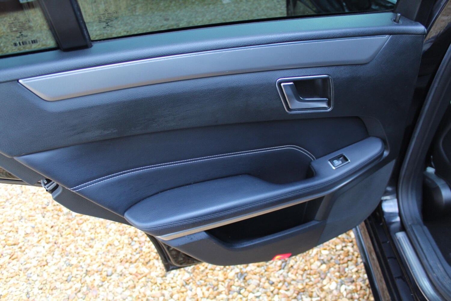 Used Mercedes-Benz E Class for sale - 77358360: Photo 10