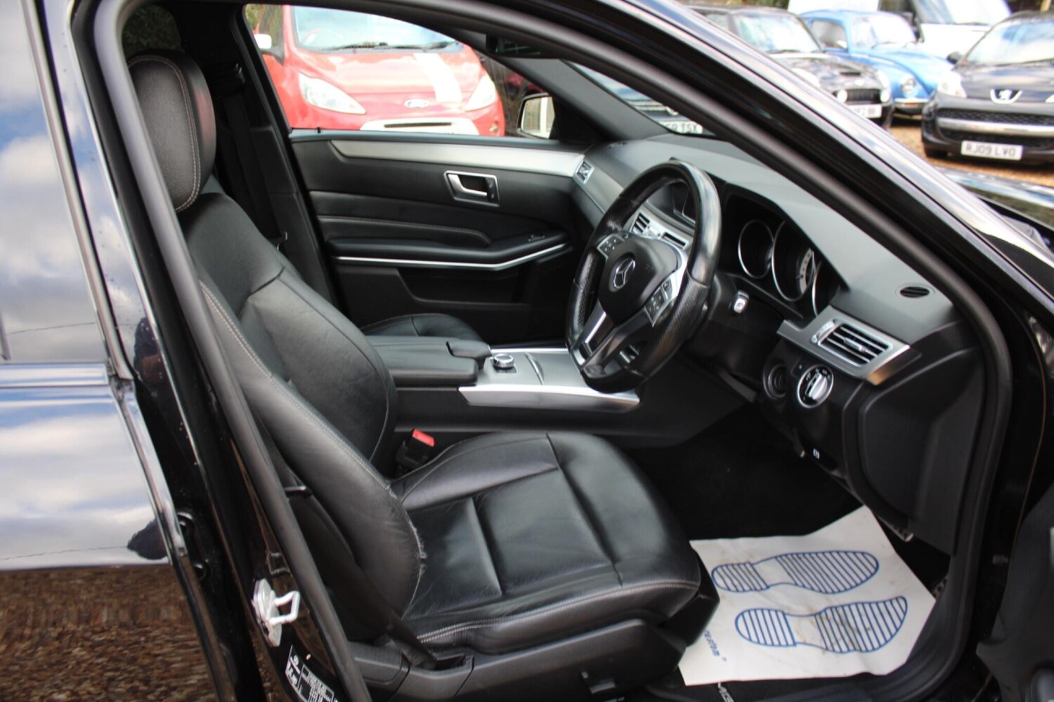 Used Mercedes-Benz E Class for sale - 77358360: Photo 12