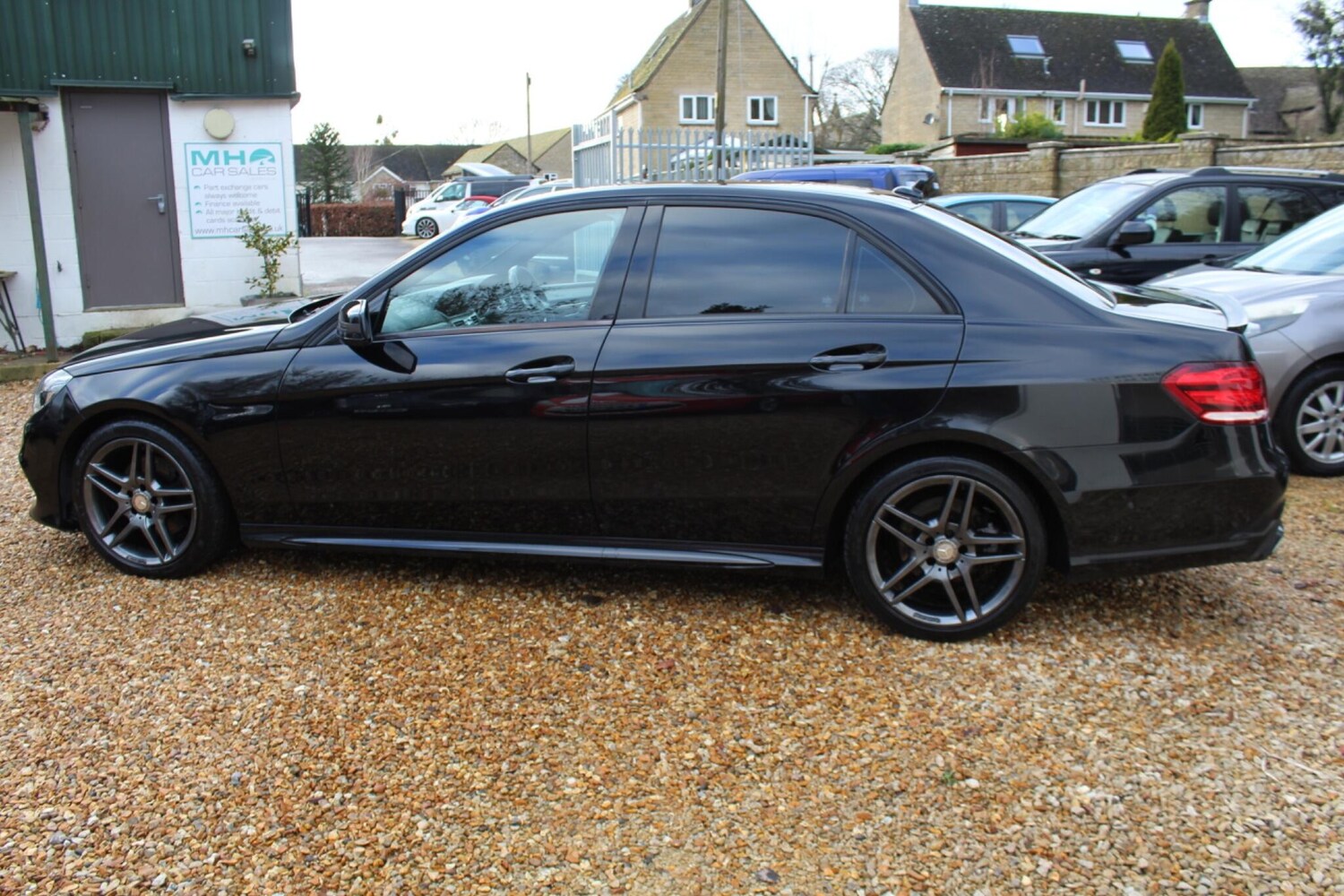 Used Mercedes-Benz E Class for sale - 77358360: Photo 14