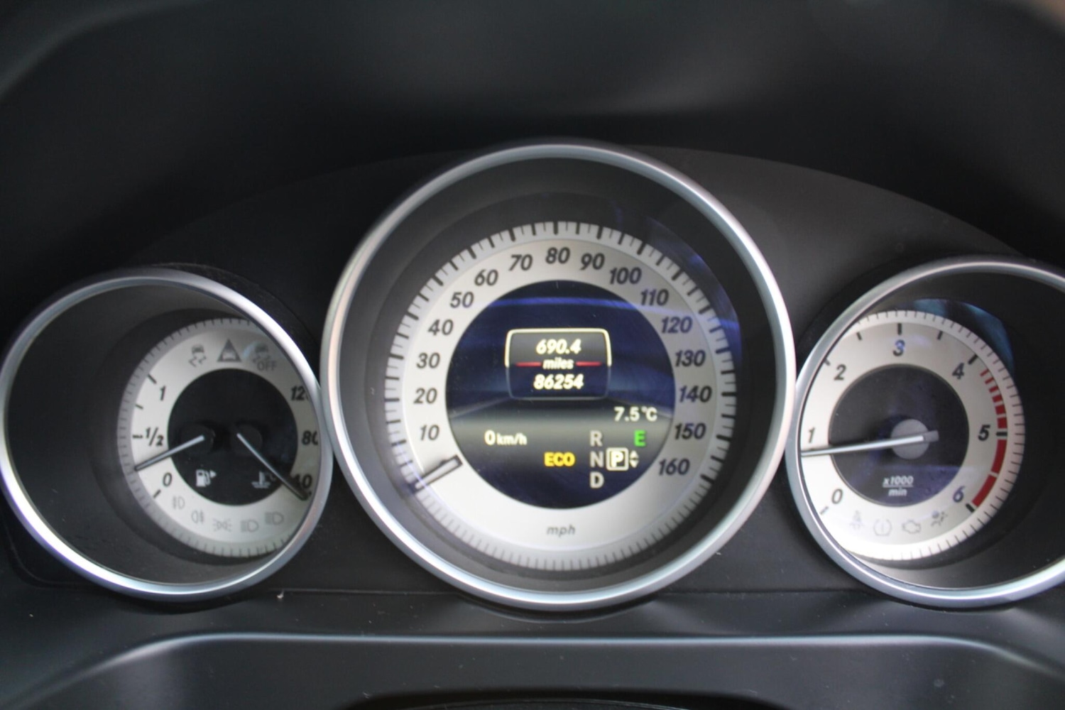 Used Mercedes-Benz E Class for sale - 77358360: Photo 4