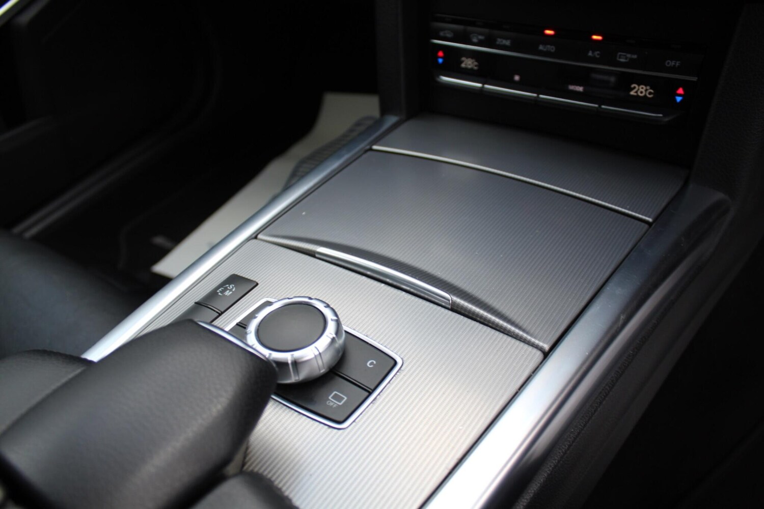 Used Mercedes-Benz E Class for sale - 77358360: Photo 8