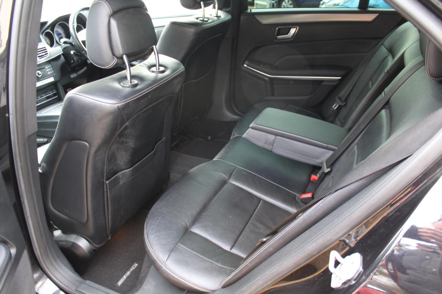 Used Mercedes-Benz E Class for sale - 77358360: Photo 9