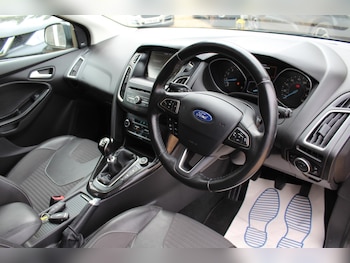 Used Ford Focus 2015 for sale - 78752596: Photo