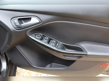 Used Ford Focus 2015 for sale - 78752596: Photo