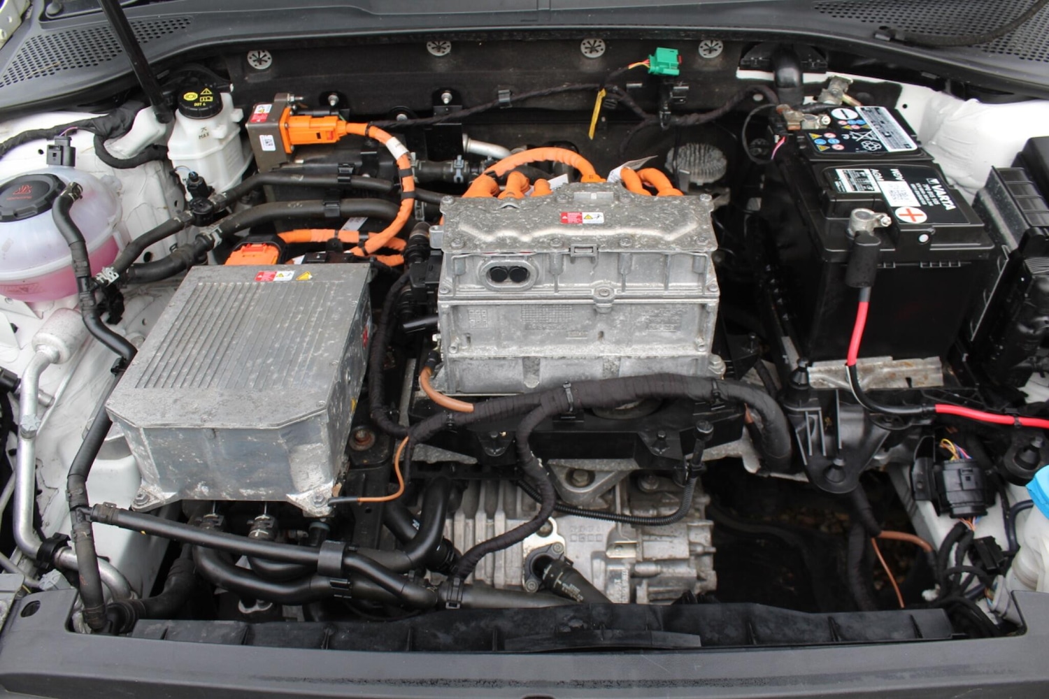 Used Volkswagen Golf 2018 for sale - 76295823: Photo 2