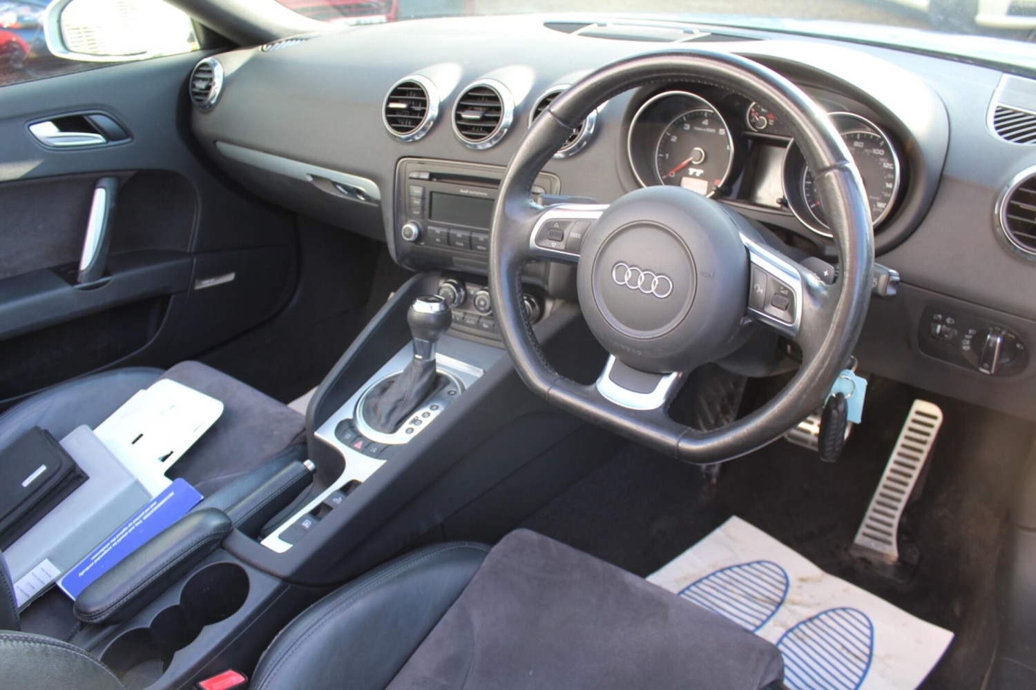 Used Audi TT 2009 for sale - 77440855: Photo 2