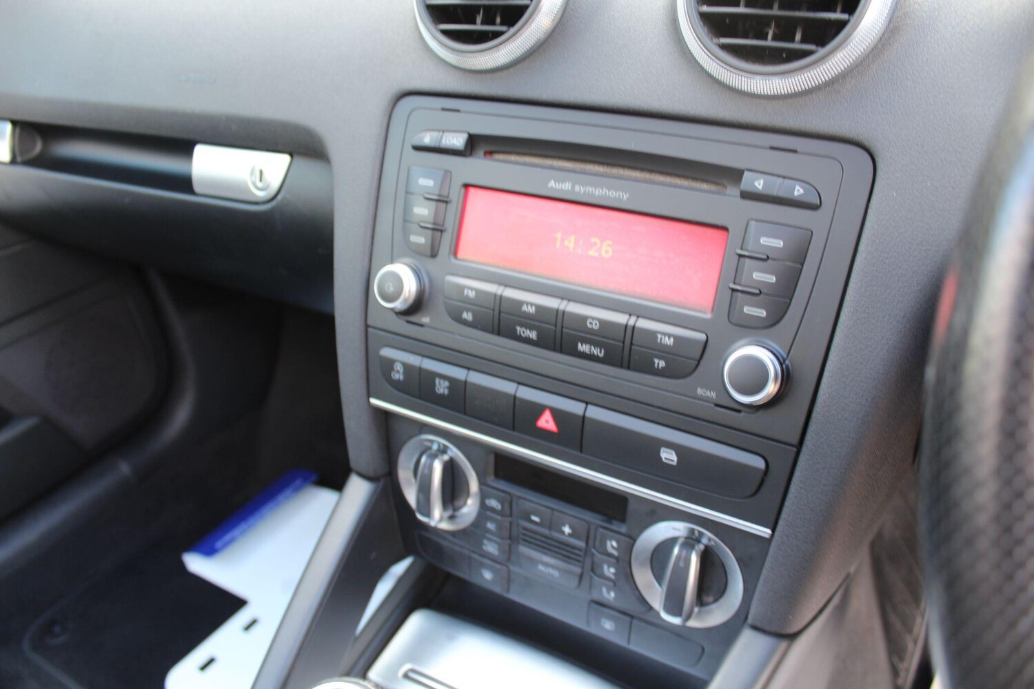 Used Audi A3 Cabriolet 2010 for sale - 76388521: Photo 16