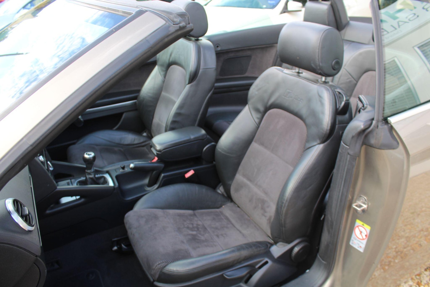 Used Audi A3 Cabriolet 2010 for sale - 76388521: Photo 19