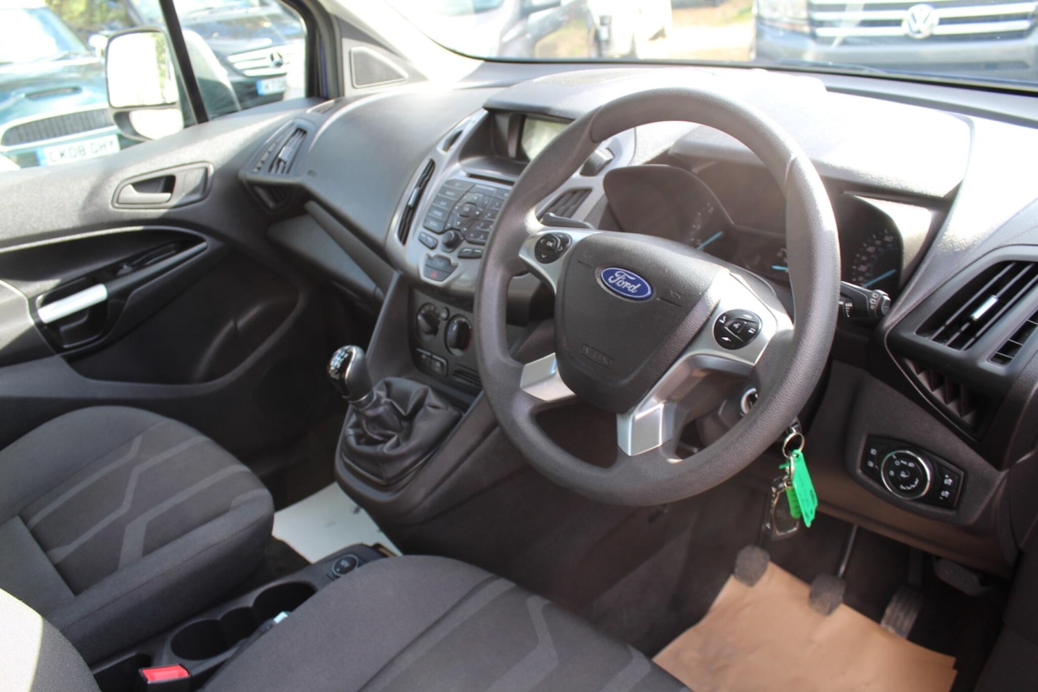 Used Ford Tourneo Connect 2017 for sale - 76457364: Photo 3