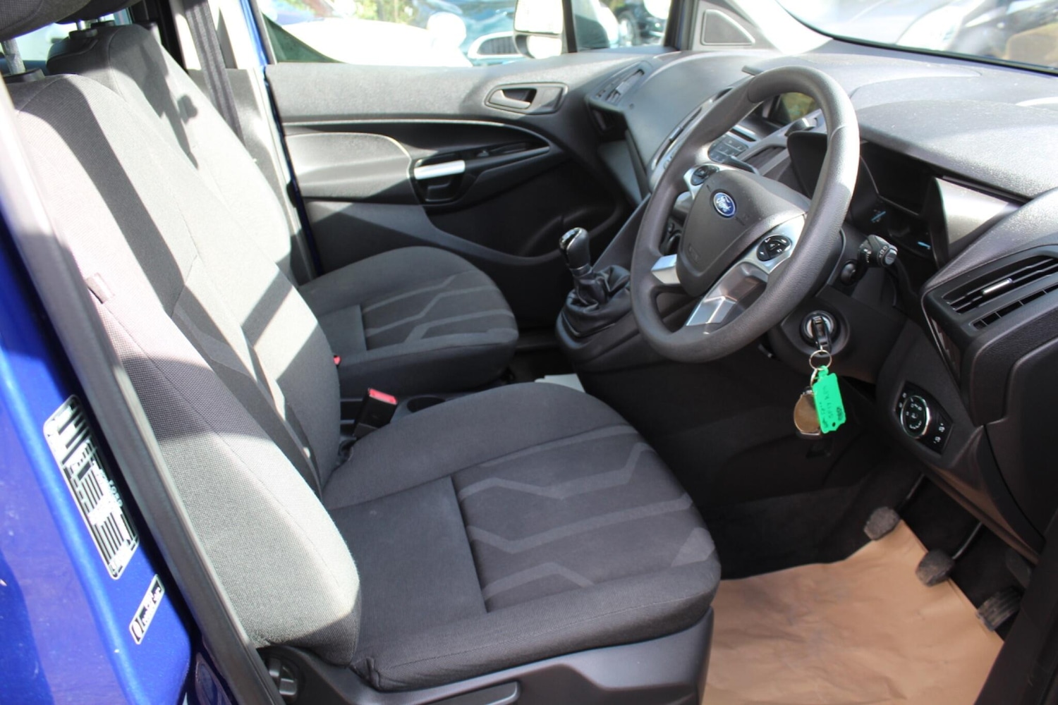 Used Ford Tourneo Connect 2017 for sale - 76457364: Photo 7