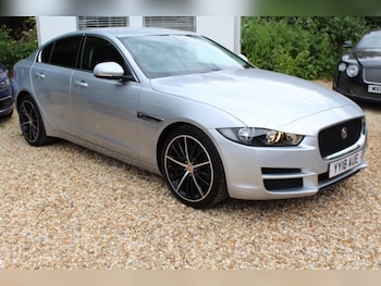 Used Jaguar XE 2018 for sale - 78751832: Photo