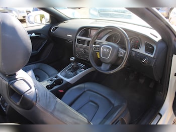 Used Audi A5 Cabriolet 2010 for sale - 76122392: Photo 2