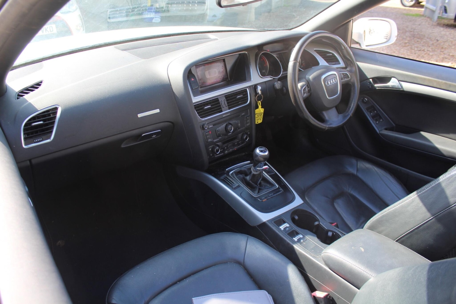 Used Audi A5 Cabriolet 2010 for sale - 76122392: Photo 5