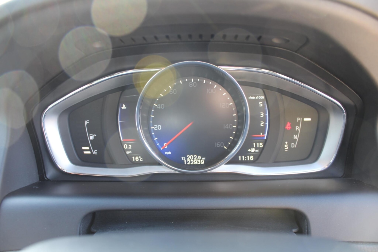 Used Volvo XC60 2017 for sale - 77808748: Photo 4