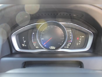 Used Volvo XC60 2017 for sale - 77808748: Photo