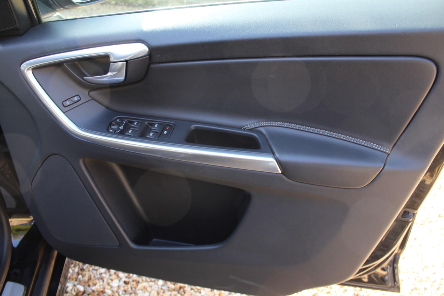 Used Volvo XC60 2017 for sale - 77808748: Photo 5