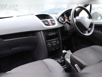 Used Peugeot 207 2012 for sale - 77387548: Photo