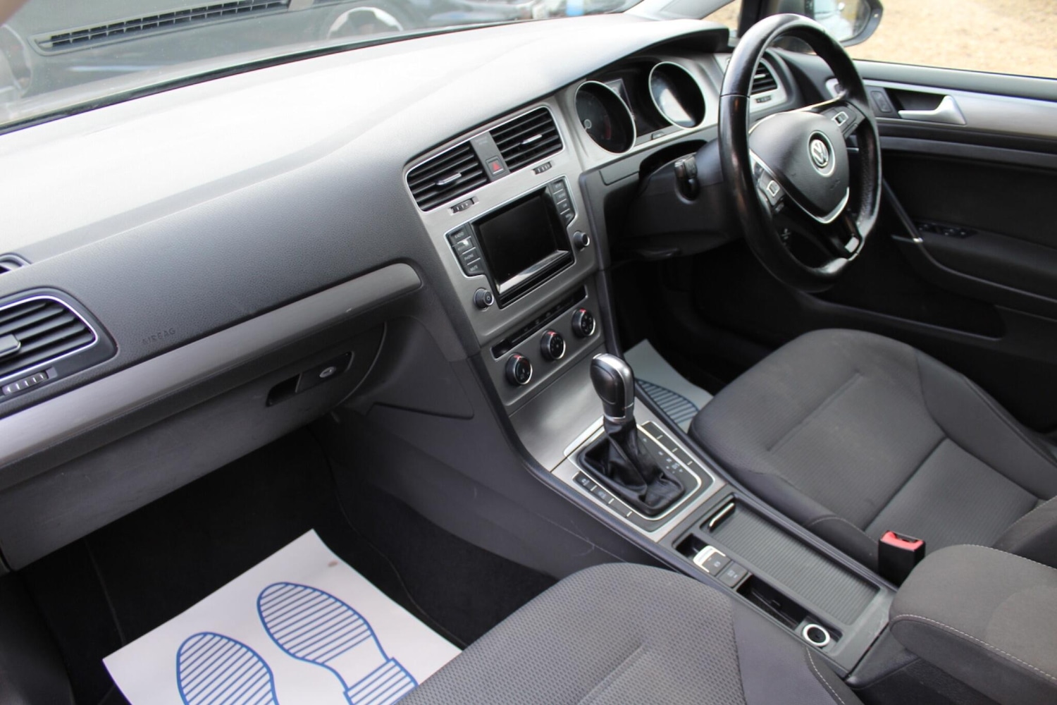 Used Volkswagen Golf 2014 for sale - 76952556: Photo 11