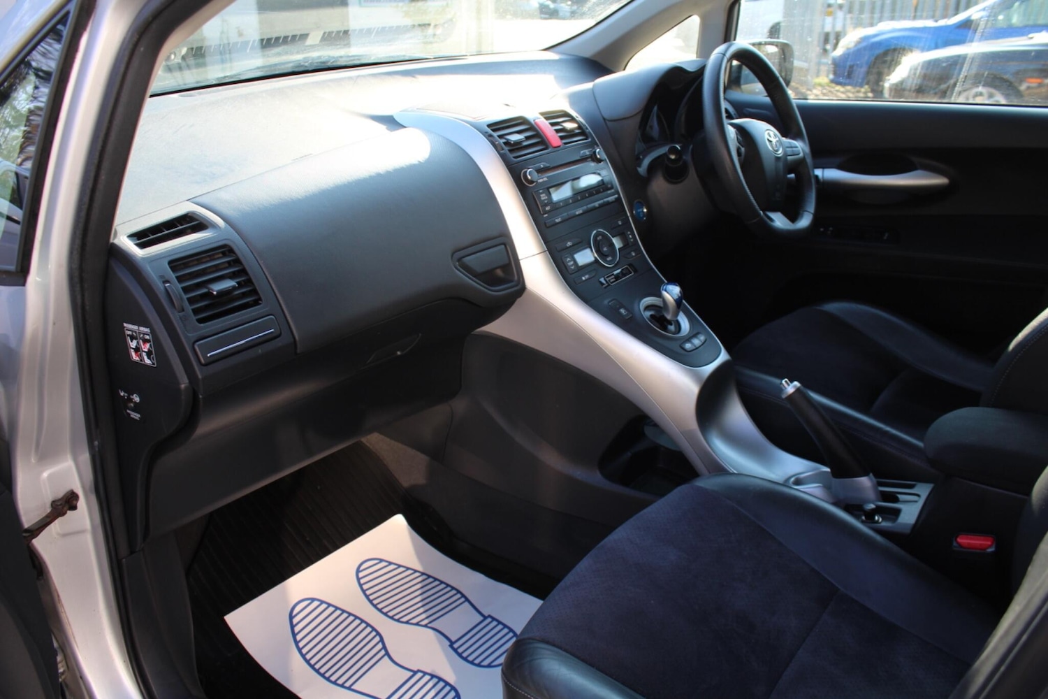 Used Toyota Auris 2010 for sale - 77957384: Photo 13