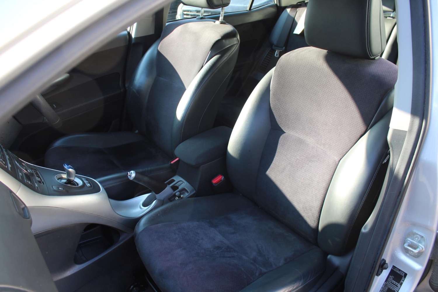 Used Toyota Auris 2010 for sale - 77957384: Photo 14