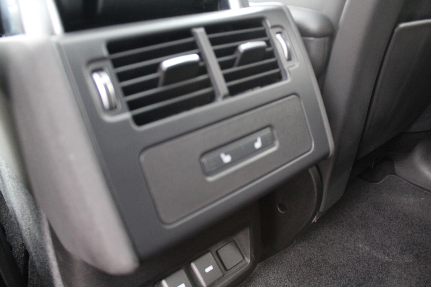 Used Land Rover Discovery 2023 for sale - 76409170: Photo 22