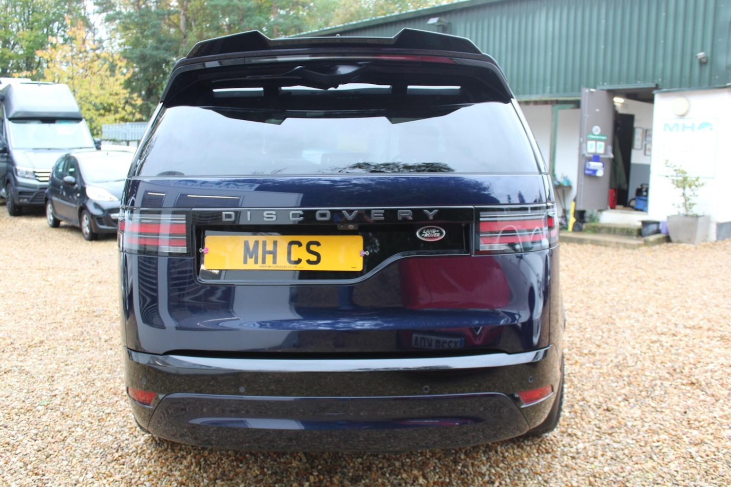 Used Land Rover Discovery 2023 for sale - 76409170: Photo 3