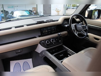 Used Land Rover Defender 110 2020 for sale - 79577416: Photo
