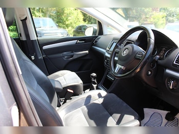 Used Volkswagen Sharan 2012 for sale - 79092941: Photo