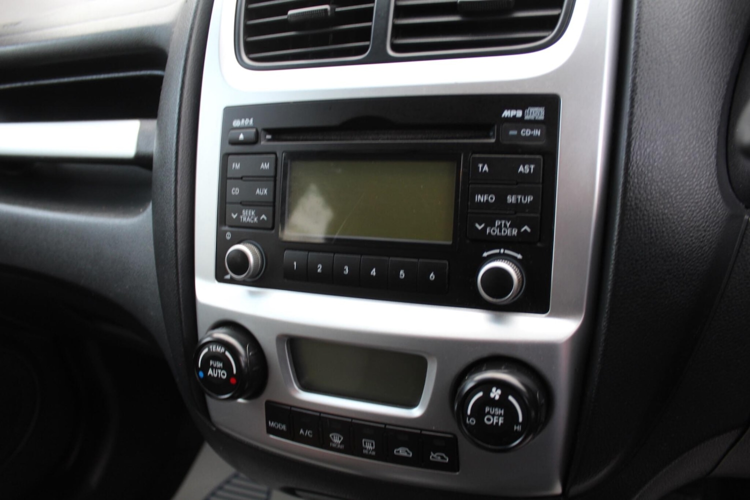 Used Kia Sportage 2010 for sale - 76912724: Photo 18