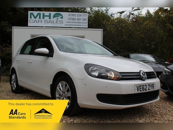 Volkswagen - Golf