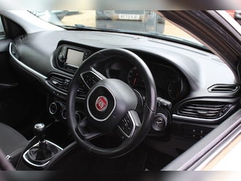Used Fiat Tipo 2017 for sale - 78947052: Photo