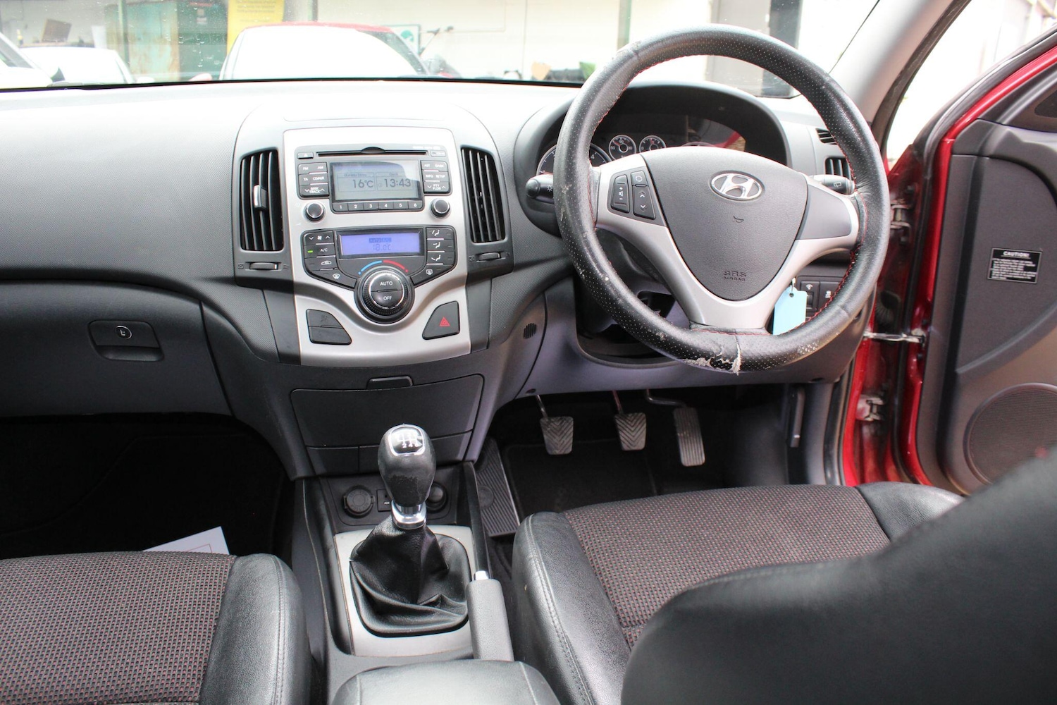 Used Hyundai i30 2011 for sale - 76188456: Photo 13