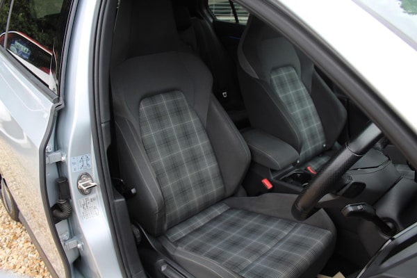 Used Volkswagen Golf 2020 for sale - 76201398: Photo 17