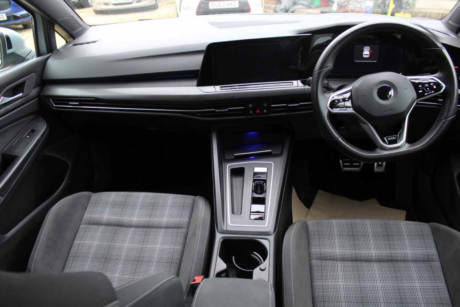 Used Volkswagen Golf 2020 for sale - 76201398: Photo 2