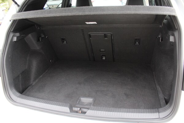 Used Volkswagen Golf 2020 for sale - 76201398: Photo 24