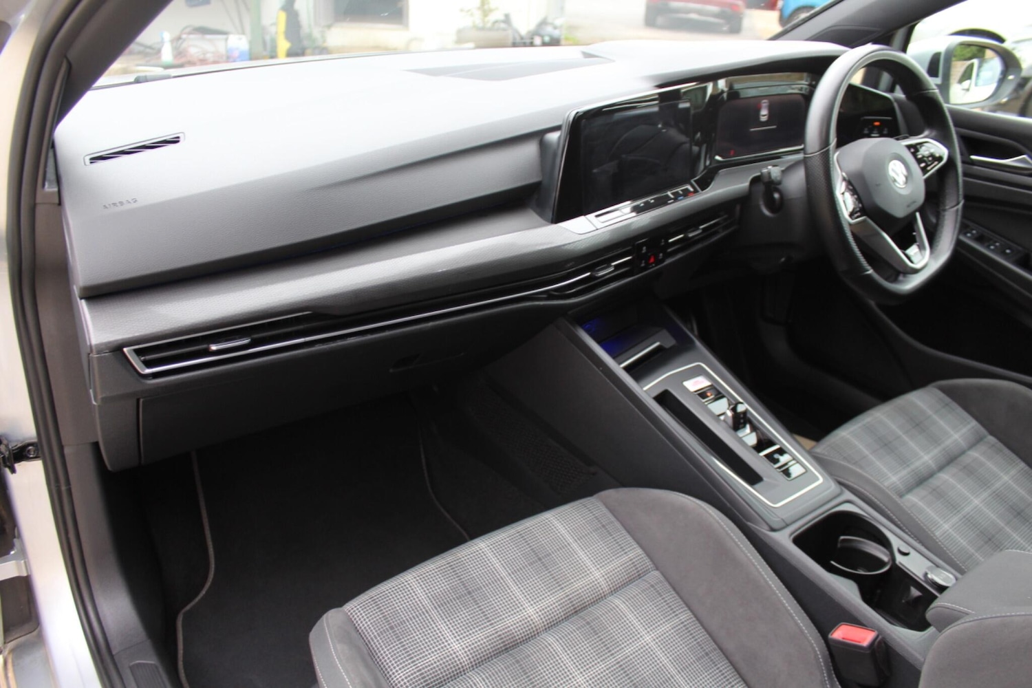Used Volkswagen Golf 2020 for sale - 76201398: Photo 28