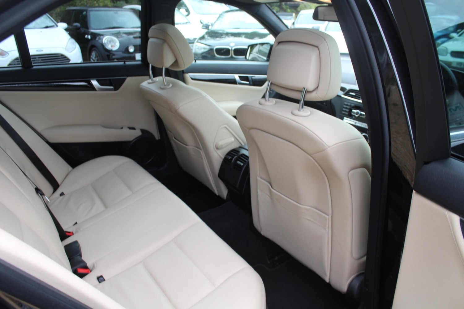 Used Mercedes-Benz C-Class 2011 for sale - 76042097: Photo 10