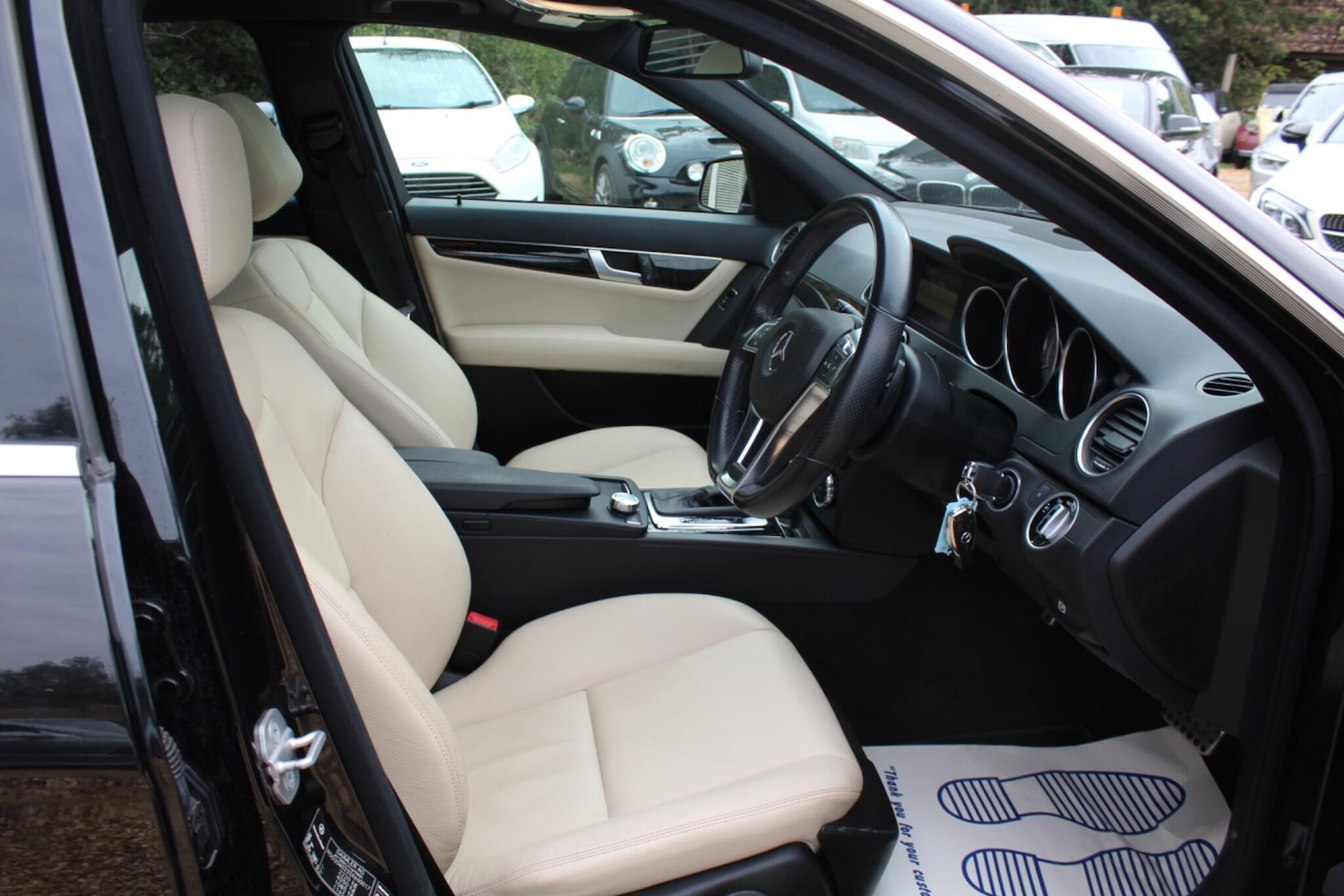 Used Mercedes-Benz C-Class 2011 for sale - 76042097: Photo 11