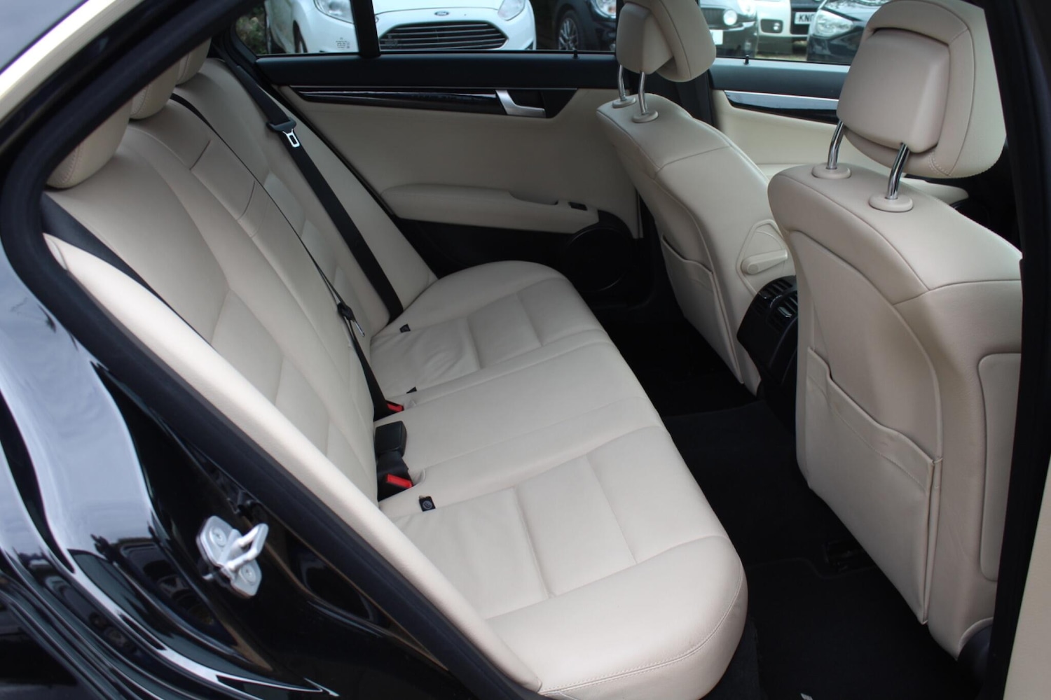 Used Mercedes-Benz C-Class 2011 for sale - 76042097: Photo 17