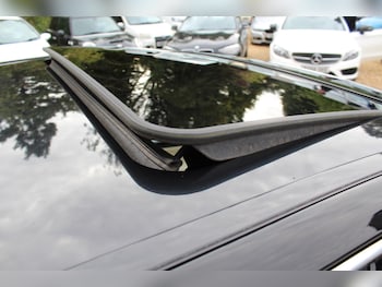 Used Mercedes-Benz C-Class 2011 for sale - 76042097: Photo