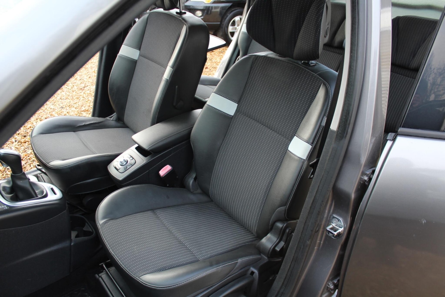 Used Renault Scenic 2011 for sale - 76976626: Photo 9