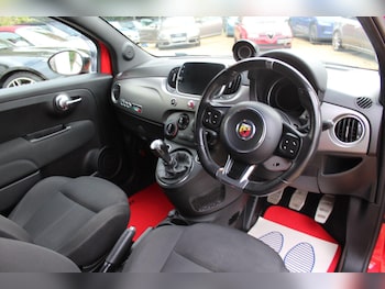 Used Abarth 595 2017 for sale - 76389217: Photo