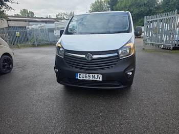 Vauxhall Vivaro feature image