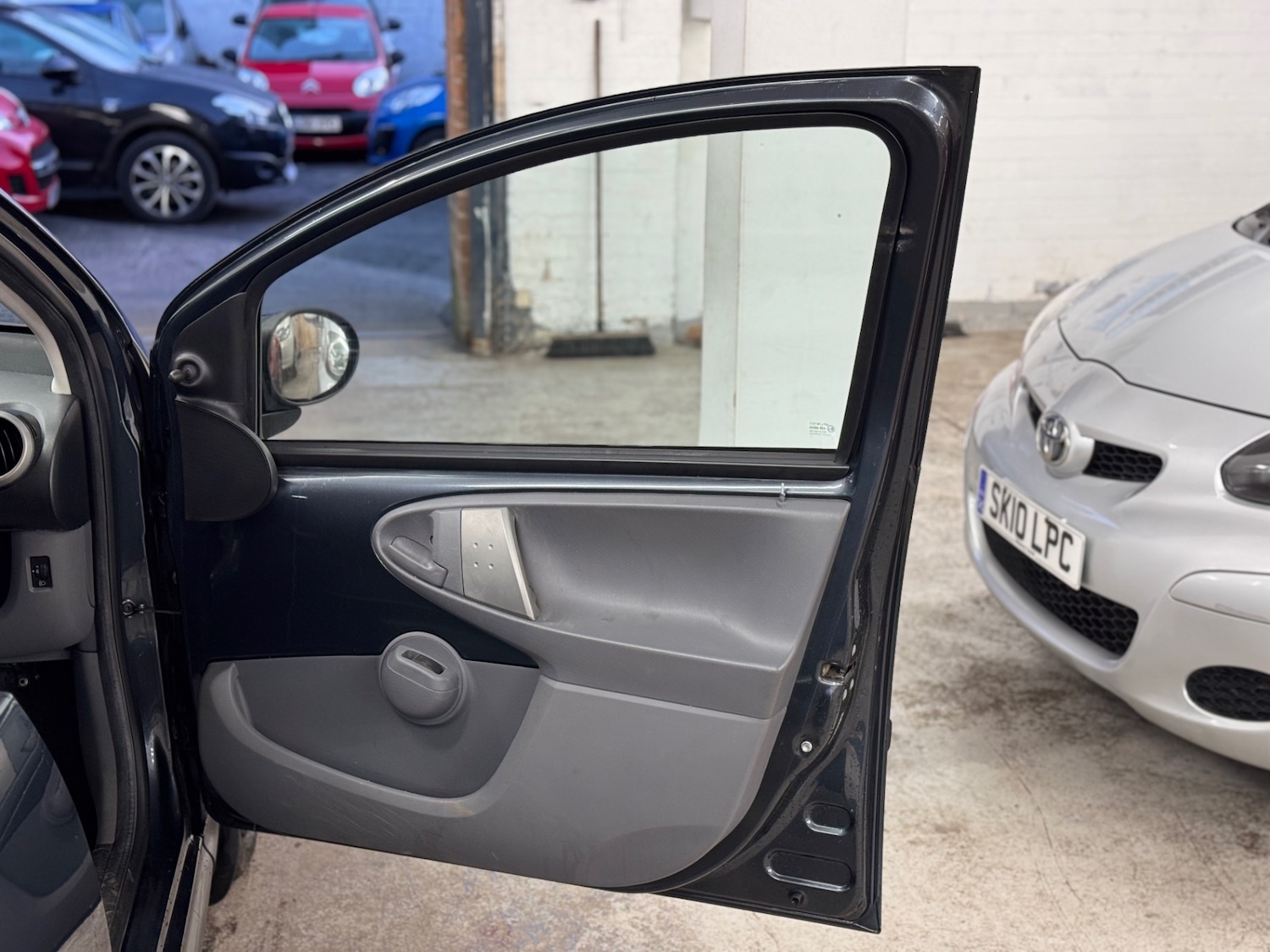 Used Peugeot 107 2010 for sale - 77160012: Photo 14