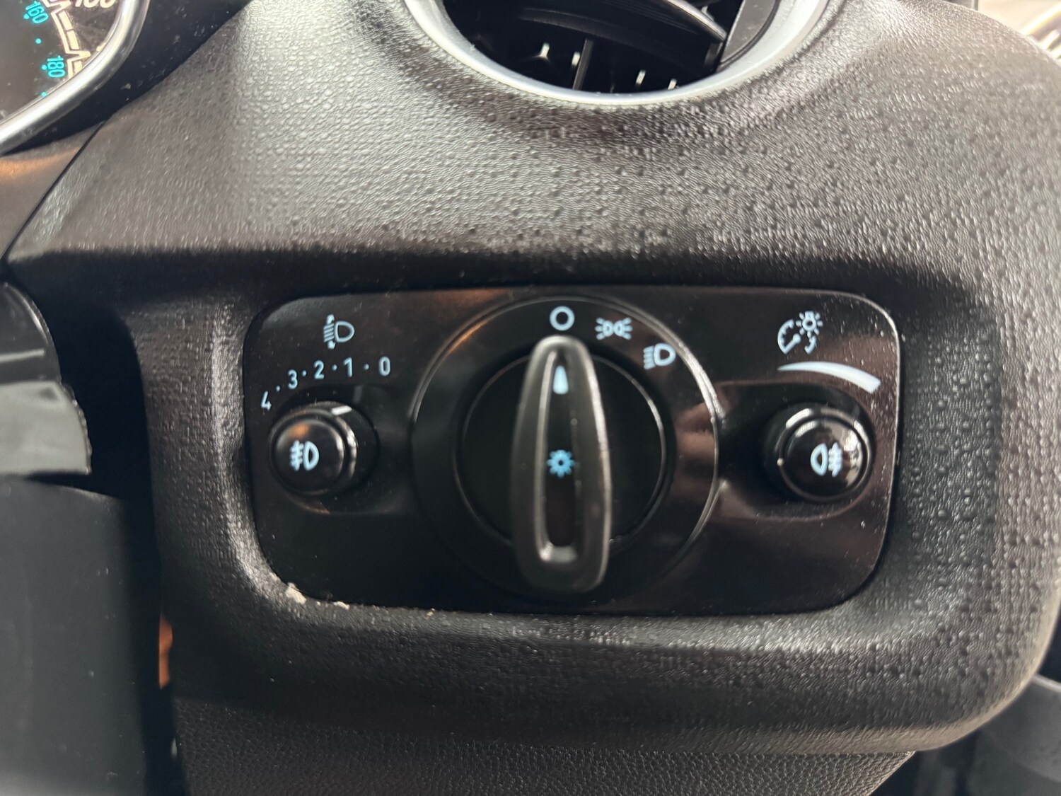 Used Ford Fiesta 2016 for sale - 78109329: Photo 13